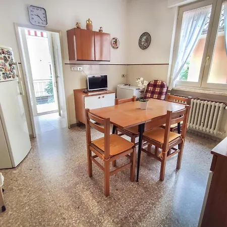 Daire Ampio Quadrilocale Vicino Al Mare E Al Centro