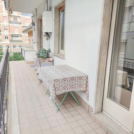 Ampio Quadrilocale Vicino Al Mare E Al Centro *